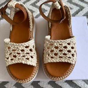 Never worn Chloe size 5W textile and platform sandal